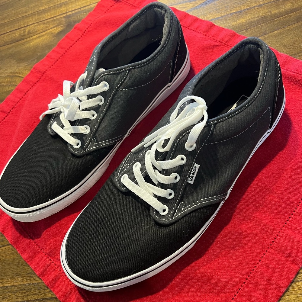 Mens size 12 Vans shoes black and dark grey with white laces like new